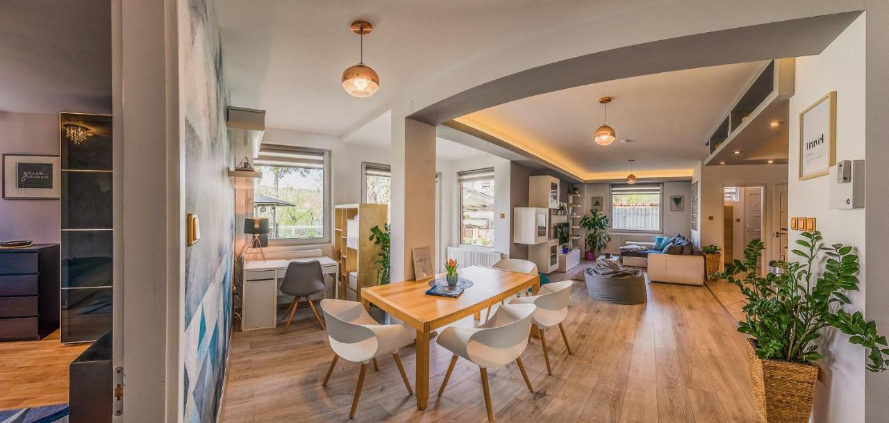Riverside Apartman**** ميسكولك المظهر الخارجي الصورة