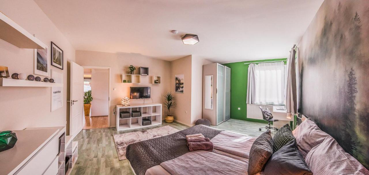 Riverside Apartman**** ميسكولك المظهر الخارجي الصورة